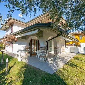 villa-fiorita-apartments.it-lombardy.com/